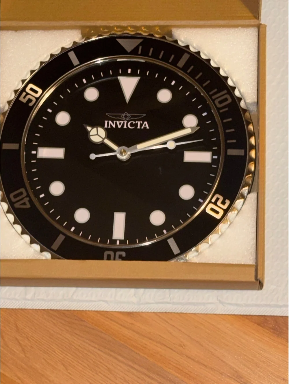 $129 INVICTA PRO DIVER BLACK FACE 12” WALL CLOCK LIMITED EDITION
